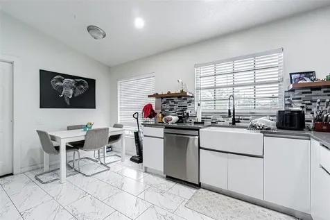 12121 Colonial Estates Lane Riverview FL 33579