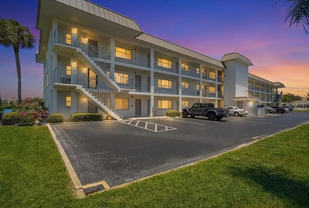 3330 Gulf Of Mexico Drive Longboat Key FL 34228