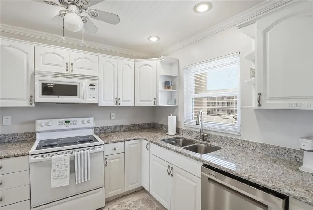 3330 Gulf Of Mexico Drive Longboat Key FL 34228