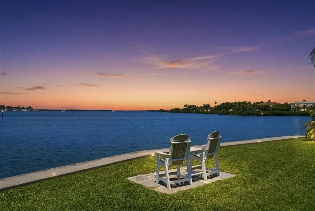 3330 Gulf Of Mexico Drive Longboat Key FL 34228