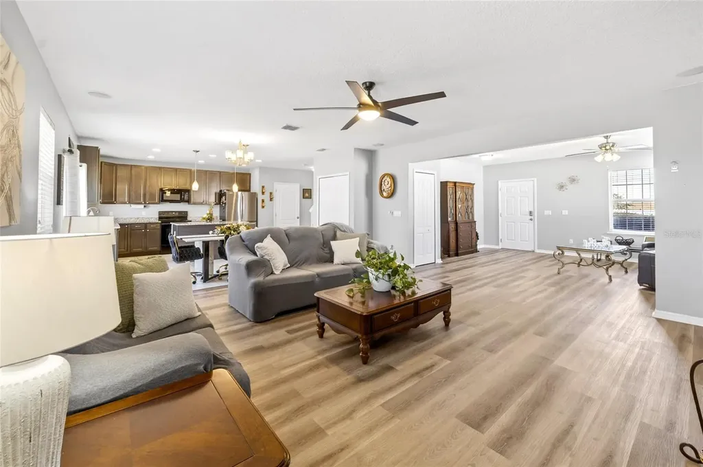 15542 Gemini Drive Mascotte FL 34753