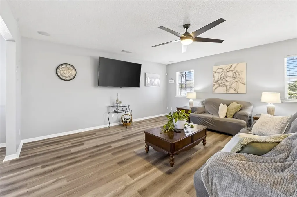15542 Gemini Drive Mascotte FL 34753
