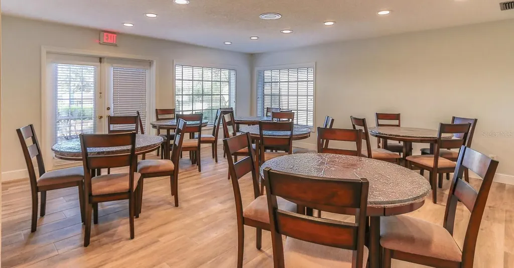626 Red Oak Circle Altamonte Springs FL 32701