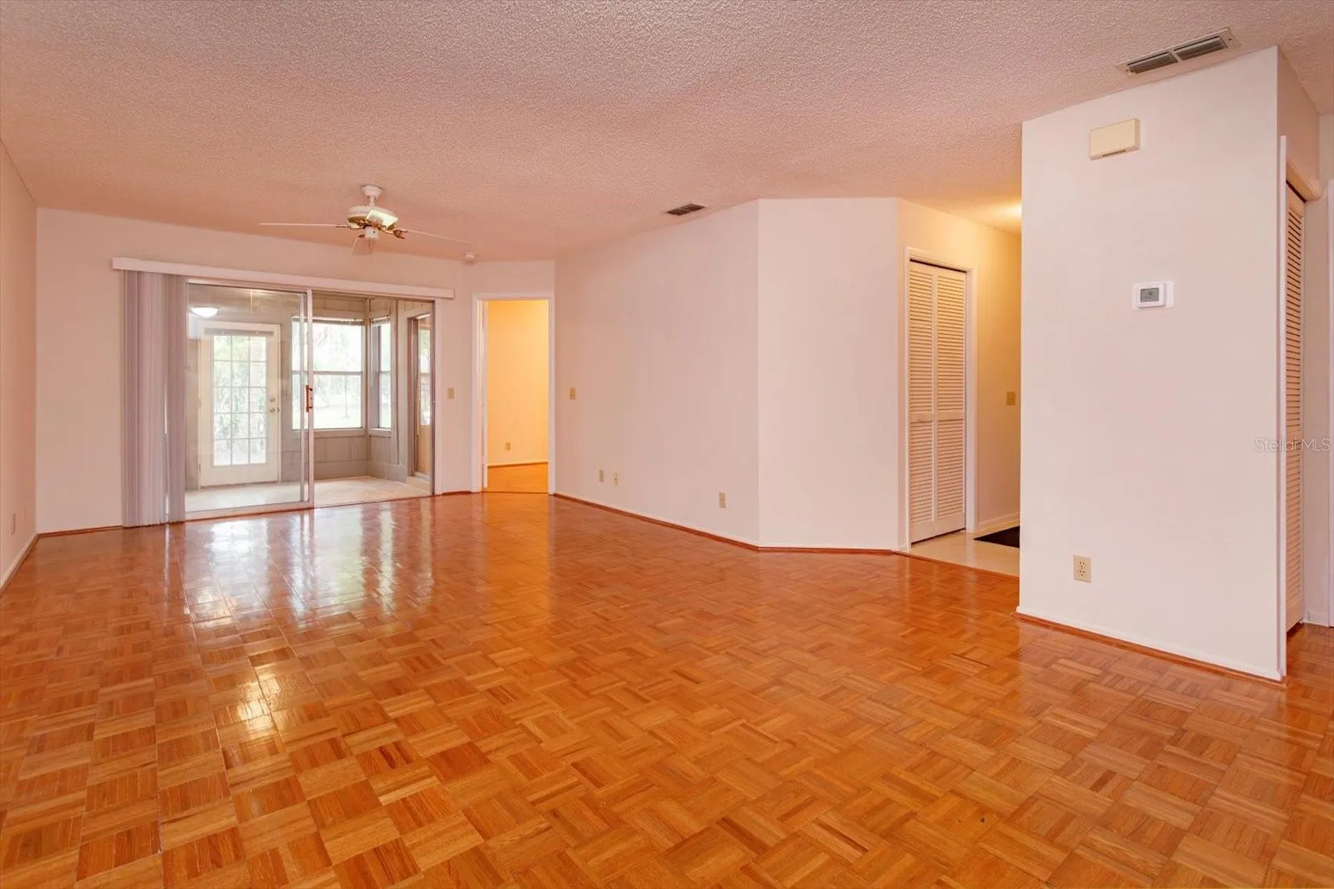 626 Red Oak Circle Altamonte Springs FL 32701