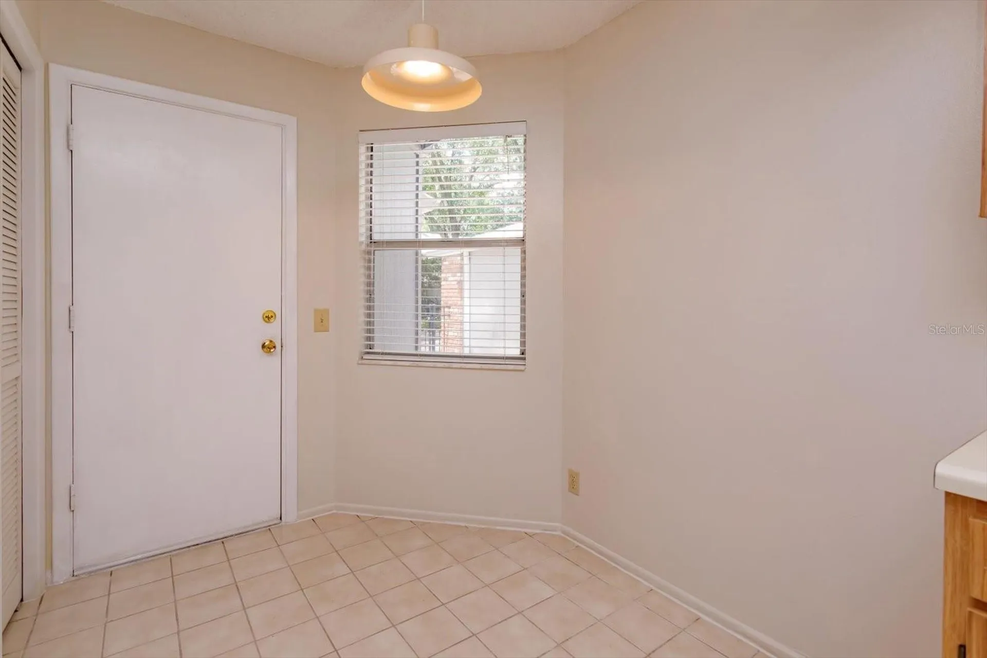 626 Red Oak Circle Altamonte Springs FL 32701