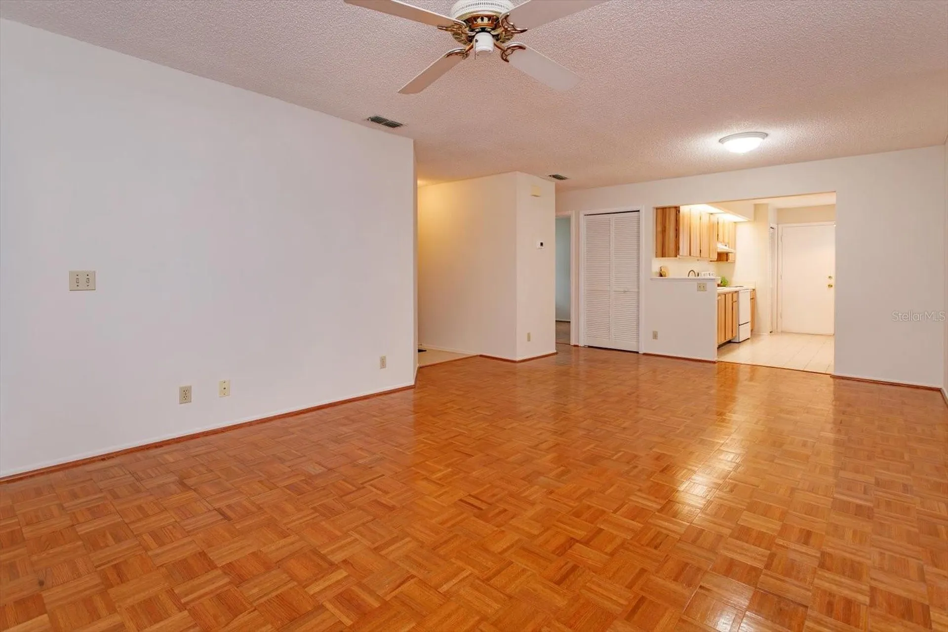 626 Red Oak Circle Altamonte Springs FL 32701