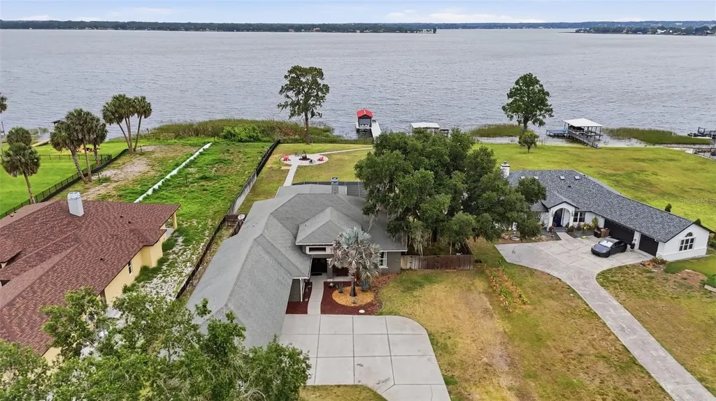 16401 E Shirley Shores Road Tavares FL 32778