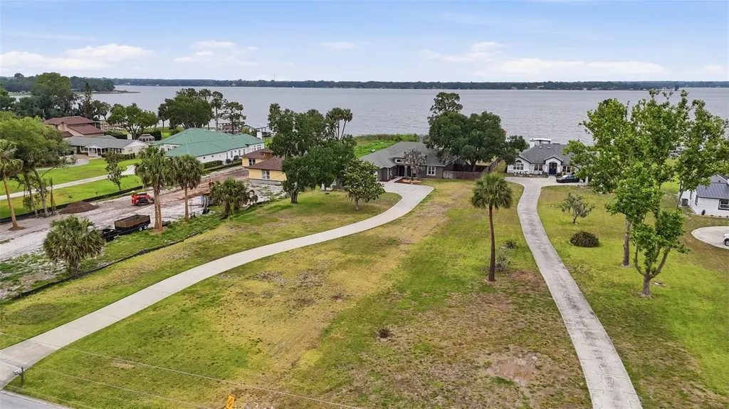 16401 E Shirley Shores Road Tavares FL 32778