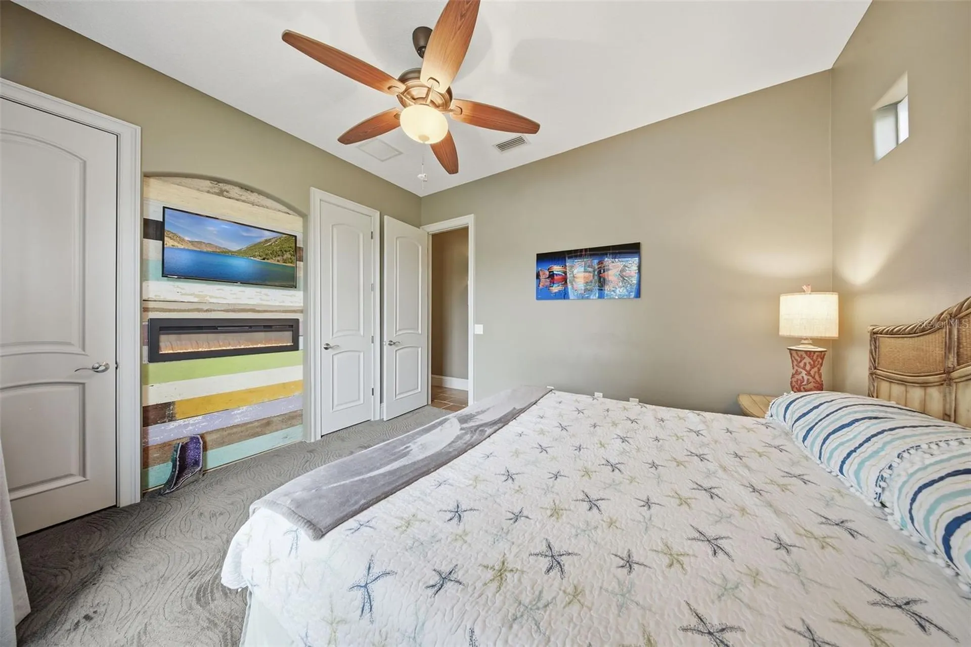 16401 E Shirley Shores Road Tavares FL 32778