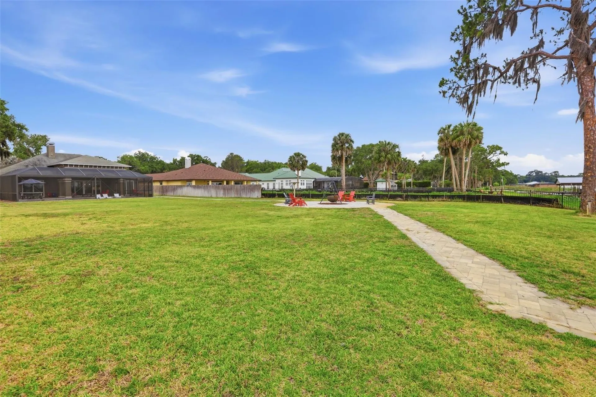 16401 E Shirley Shores Road Tavares FL 32778