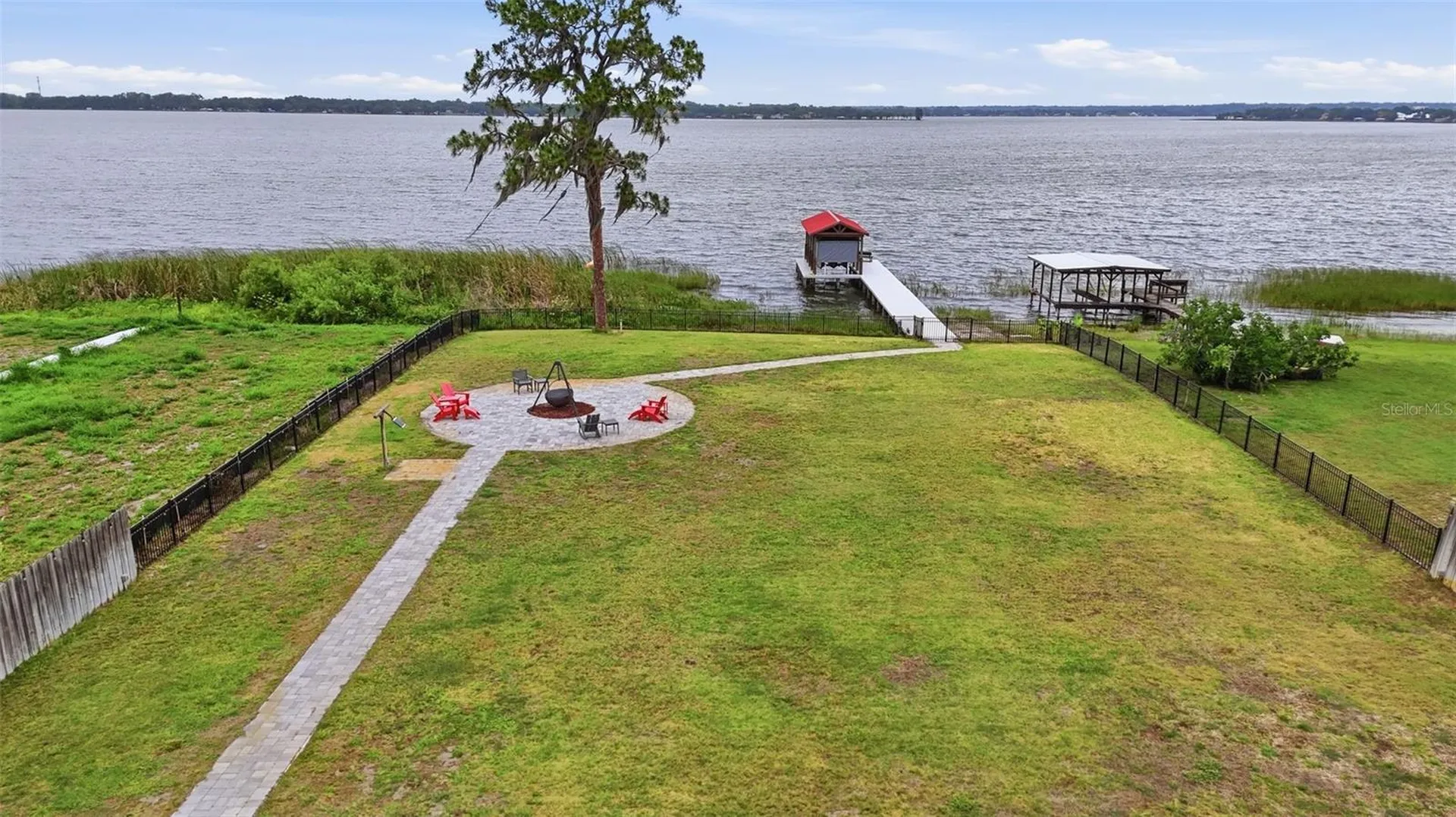 16401 E Shirley Shores Road Tavares FL 32778