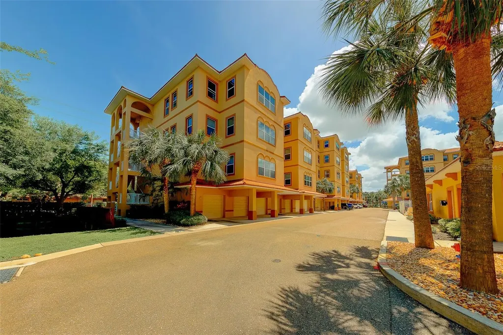 642 Wells Ct Court Clearwater FL 33756