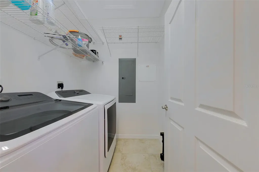 642 Wells Ct Court Clearwater FL 33756