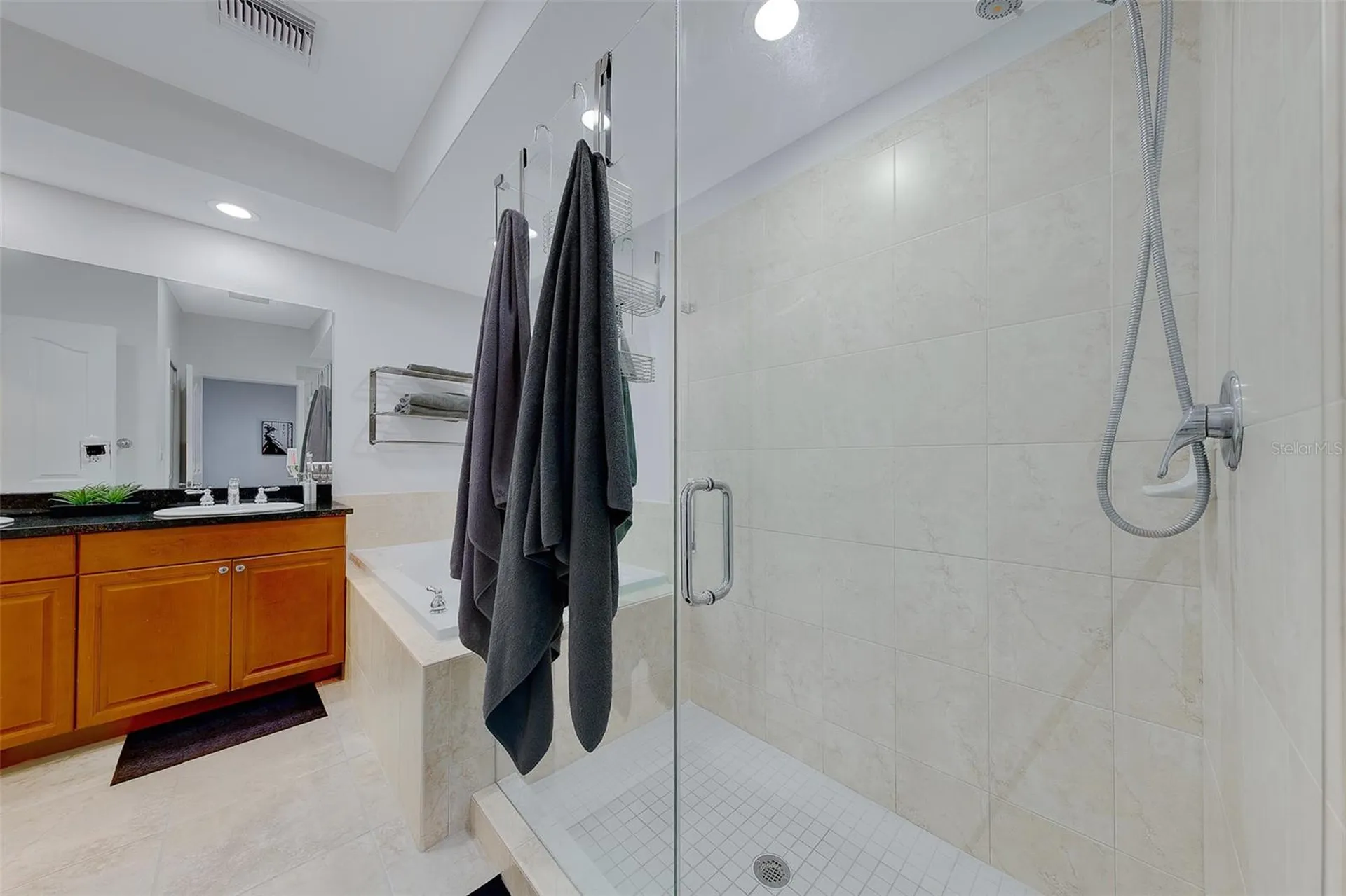 642 Wells Ct Court Clearwater FL 33756