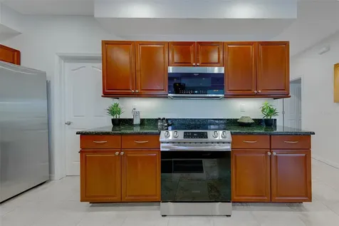 642 Wells Ct Court Clearwater FL 33756