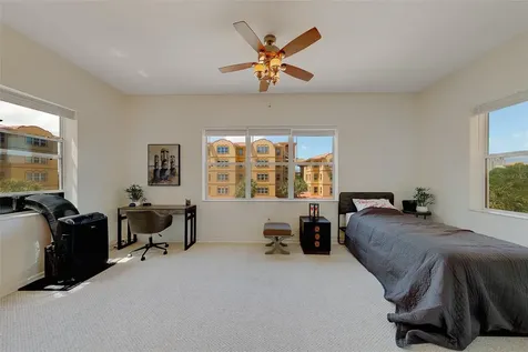 642 Wells Ct Court Clearwater FL 33756