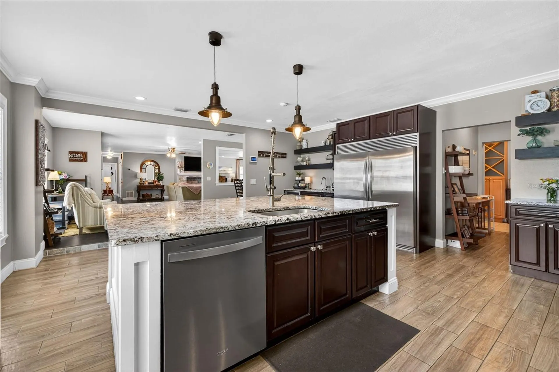 712 S Oakwood Avenue Brandon FL 33511