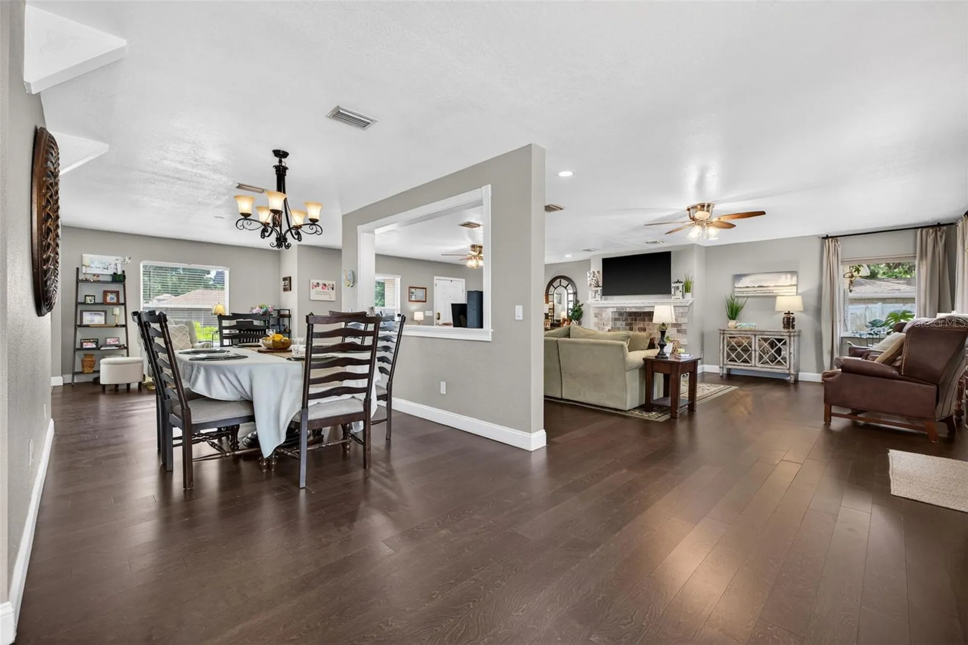 712 S Oakwood Avenue Brandon FL 33511
