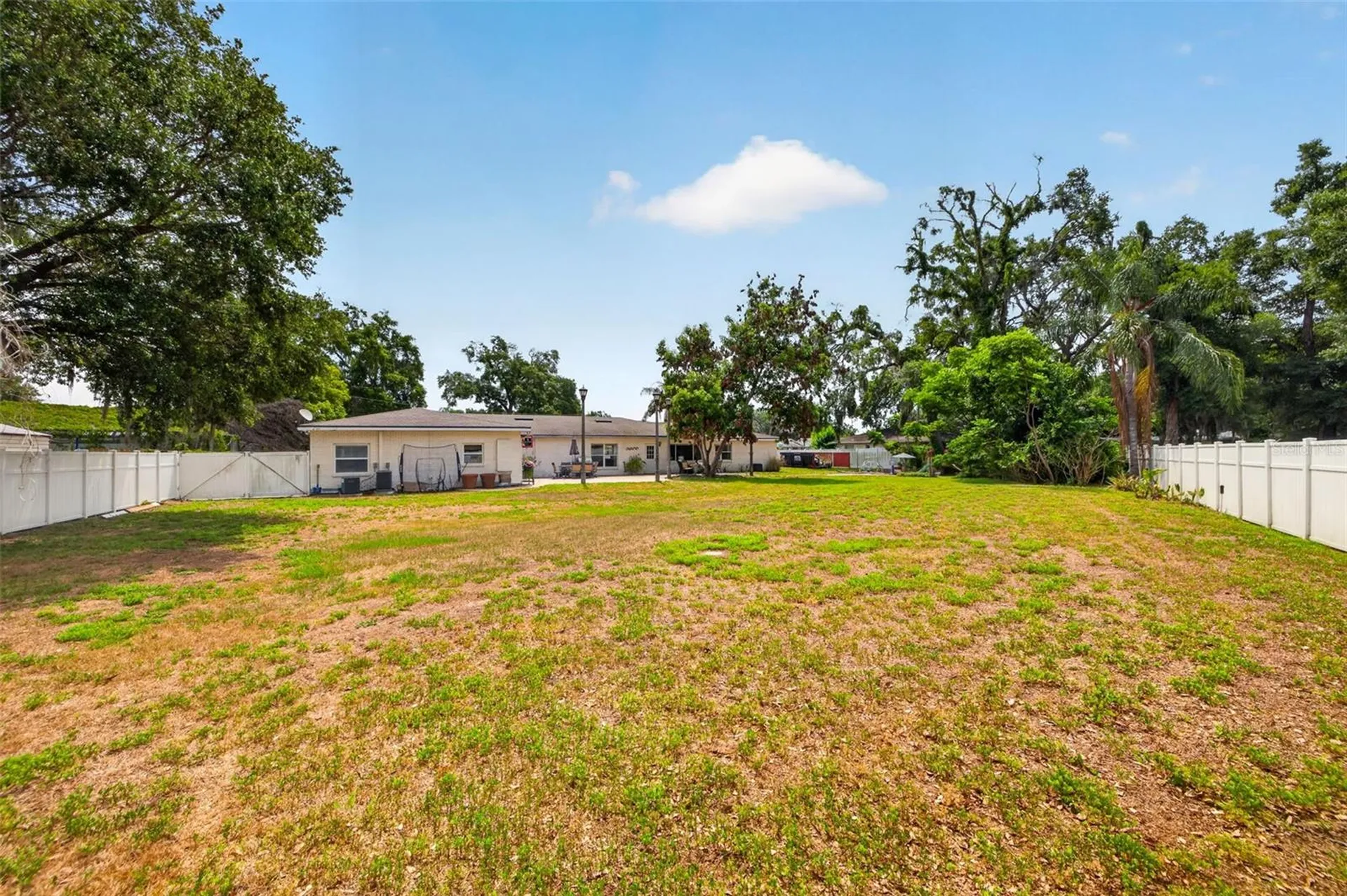 712 S Oakwood Avenue Brandon FL 33511