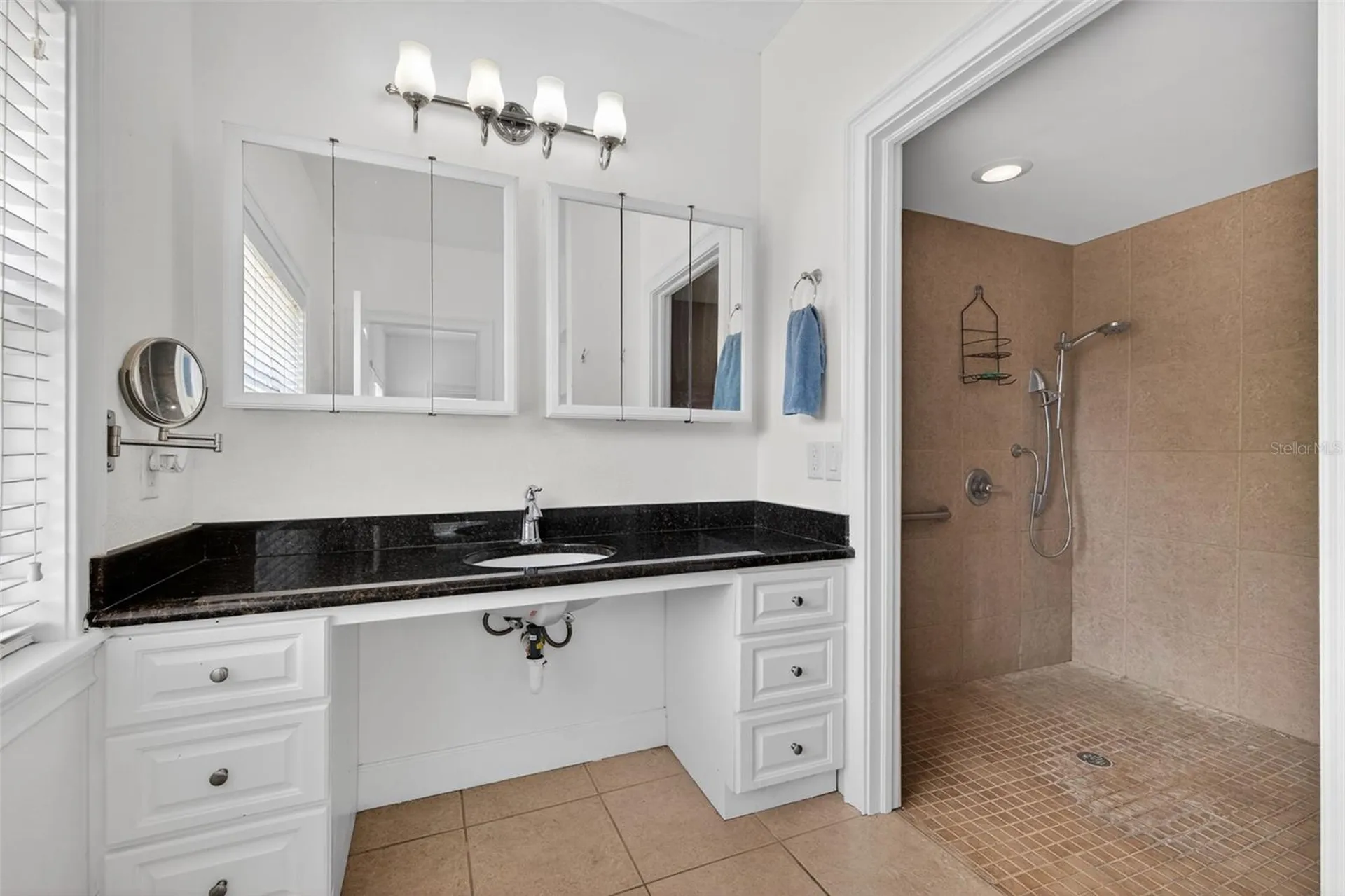 712 S Oakwood Avenue Brandon FL 33511