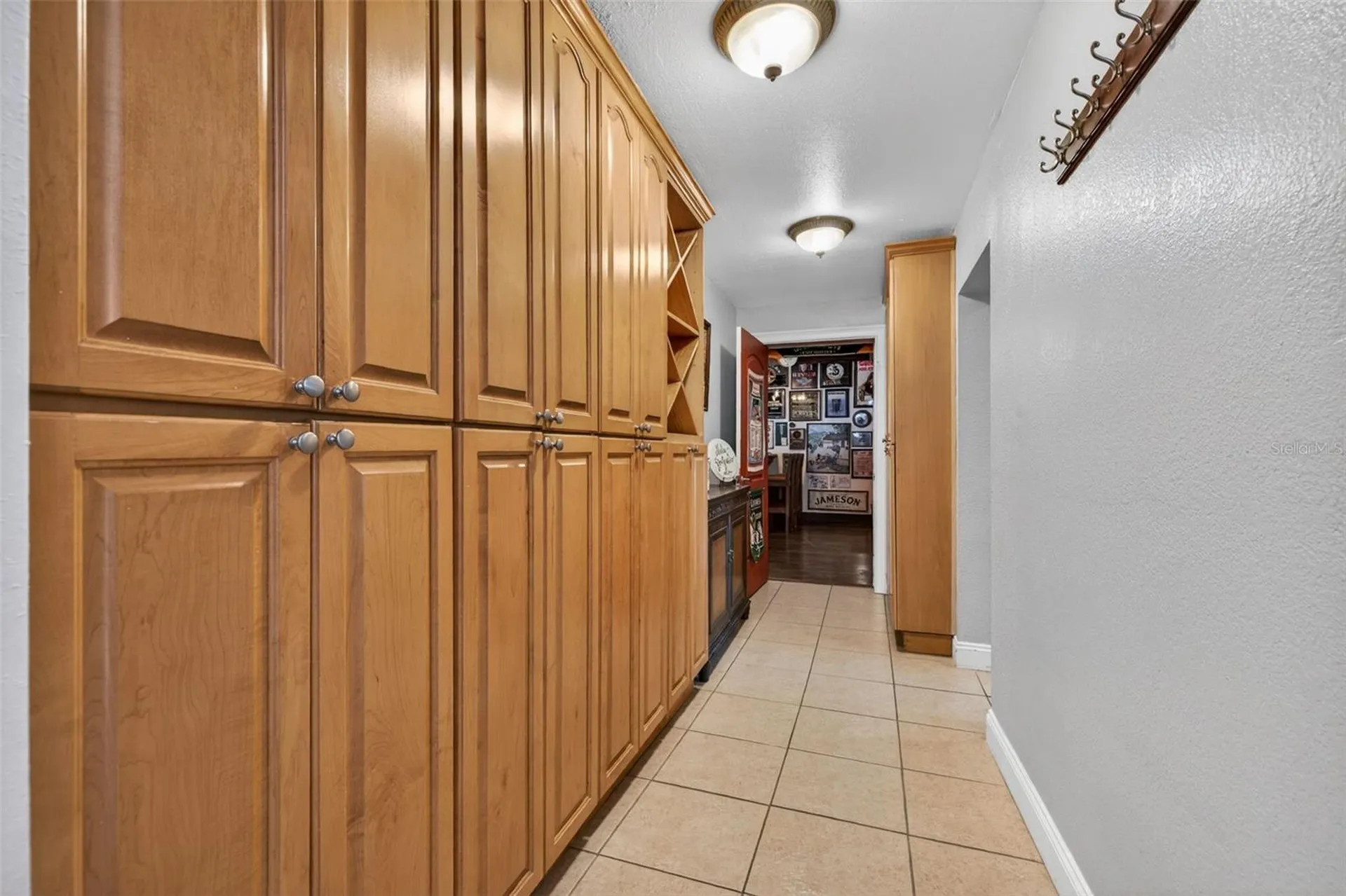 712 S Oakwood Avenue Brandon FL 33511