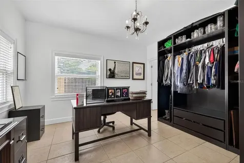 712 S Oakwood Avenue Brandon FL 33511