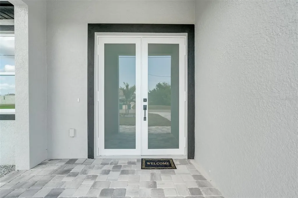 384 Baytree Drive Rotonda West FL 33947