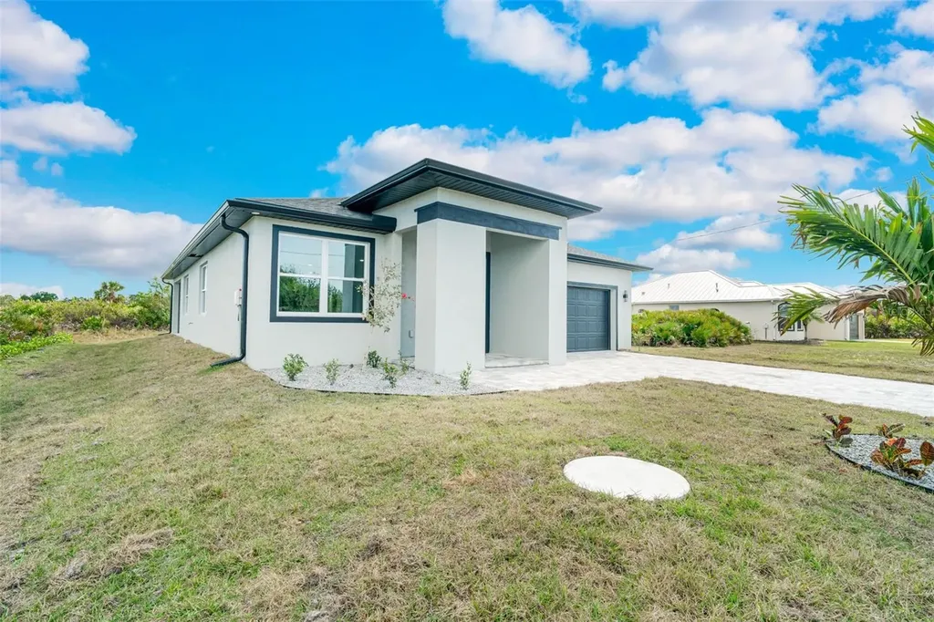 384 Baytree Drive Rotonda West FL 33947