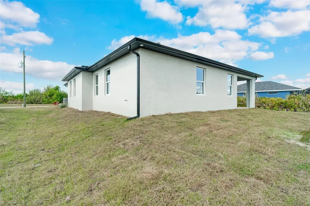 384 Baytree Drive Rotonda West FL 33947