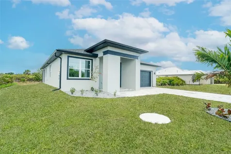 384 Baytree Drive Rotonda West FL 33947