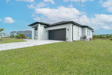 384 Baytree Drive Rotonda West FL 33947