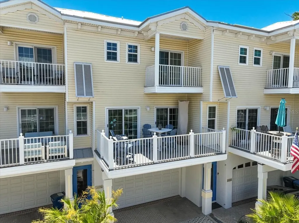 1423 Gulf Drive N Bradenton Beach FL 34217