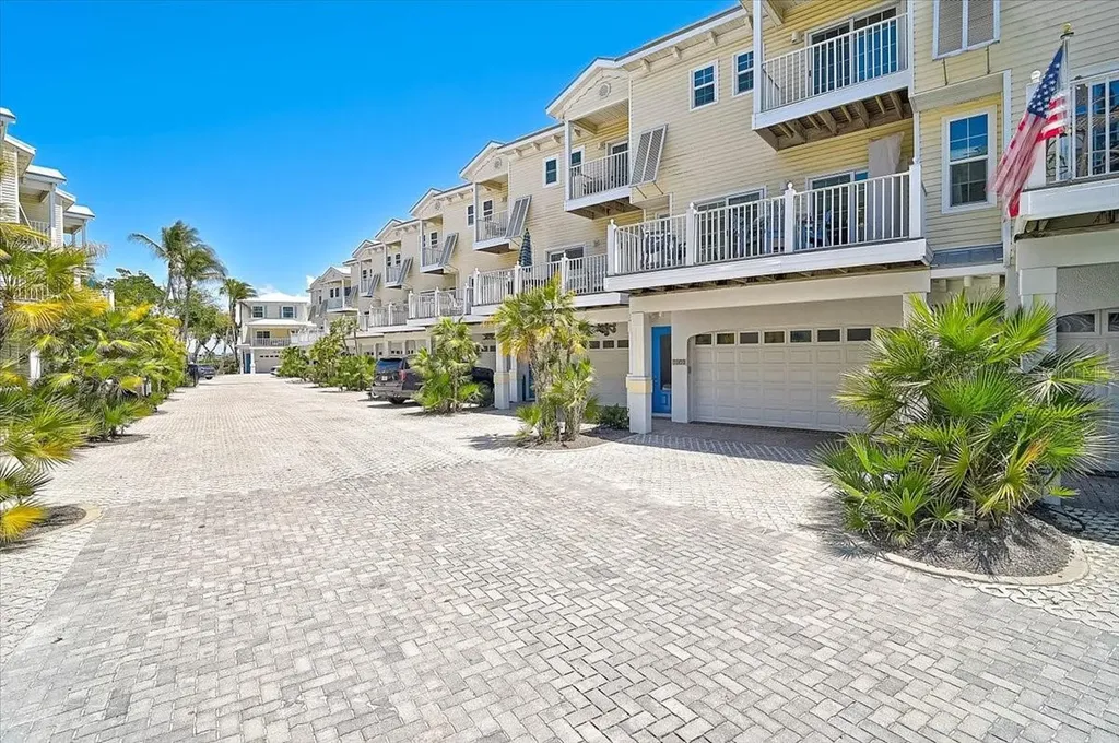 1423 Gulf Drive N Bradenton Beach FL 34217