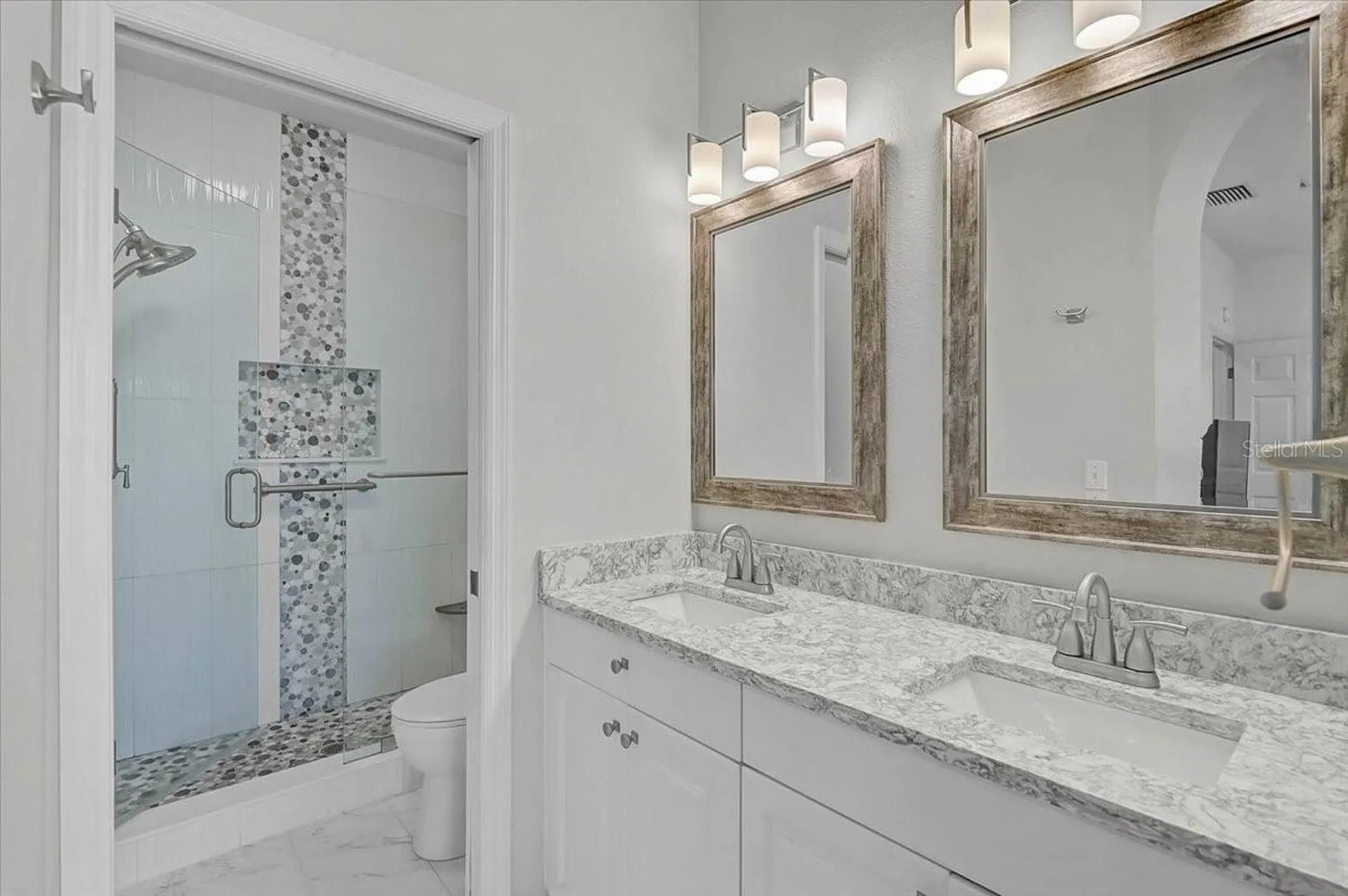1423 Gulf Drive N Bradenton Beach FL 34217
