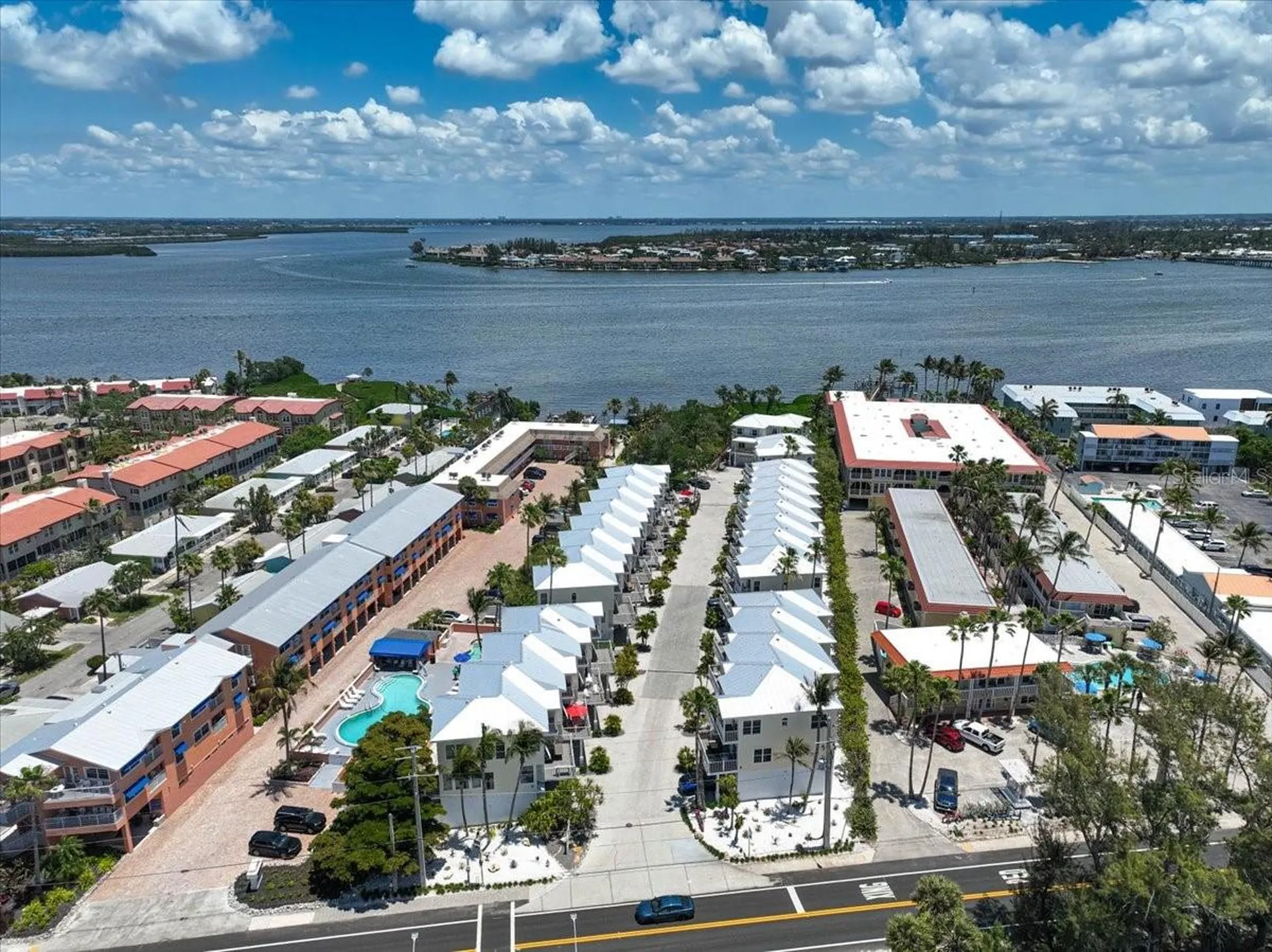 1423 Gulf Drive N Bradenton Beach FL 34217