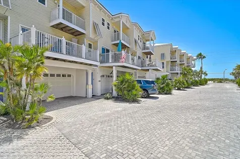 1423 Gulf Drive N Bradenton Beach FL 34217