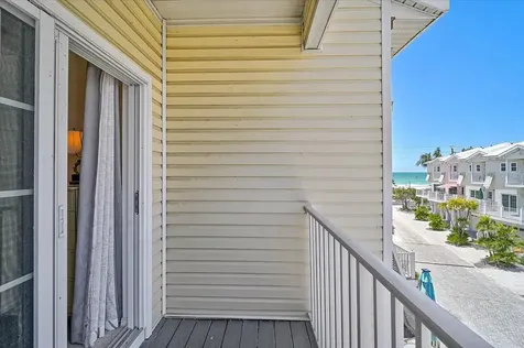 1423 Gulf Drive N Bradenton Beach FL 34217