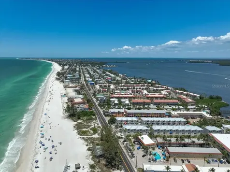 1423 Gulf Drive N Bradenton Beach FL 34217