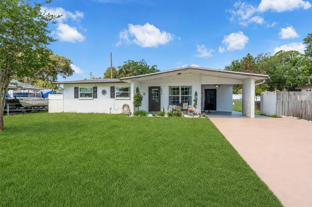 2824 Oak Lea Drive South Daytona FL 32119