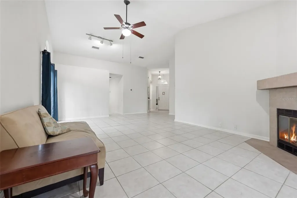 1736 NW 16th Place Gainesville FL 32605