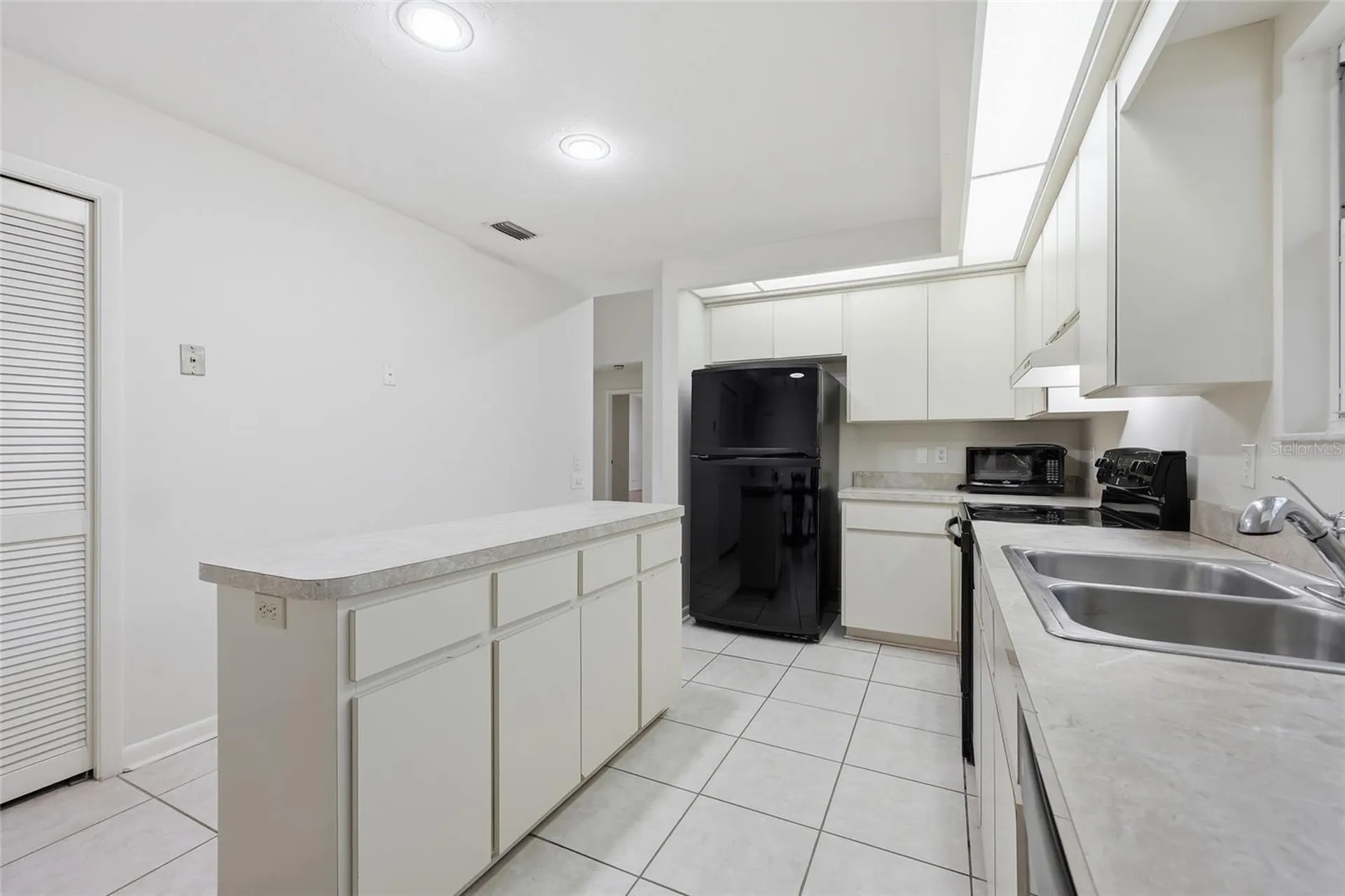 1736 NW 16th Place Gainesville FL 32605