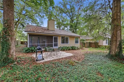 1736 NW 16th Place Gainesville FL 32605