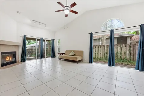 1736 NW 16th Place Gainesville FL 32605