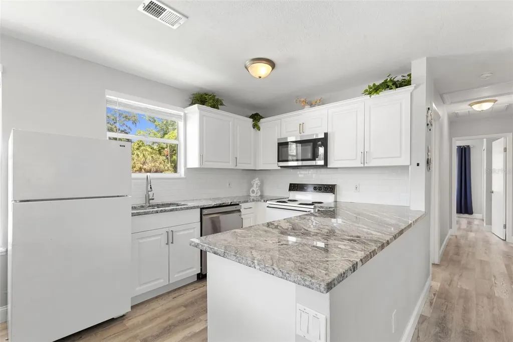 6183 Waverly Road Weeki Wachee FL 34607
