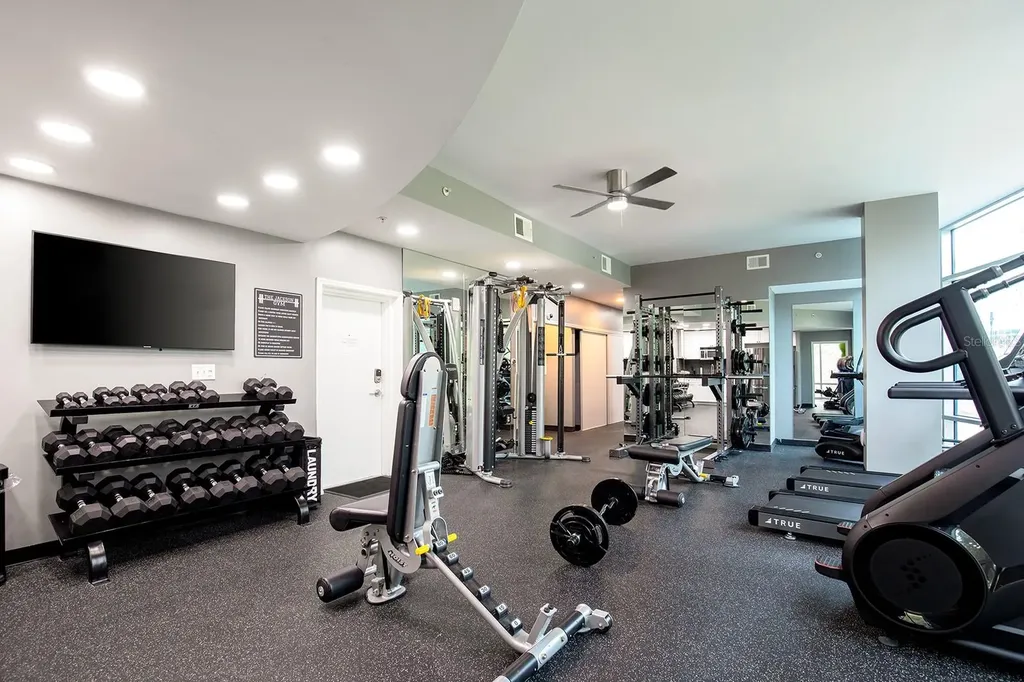 525 E Jackson Street Orlando FL 32801