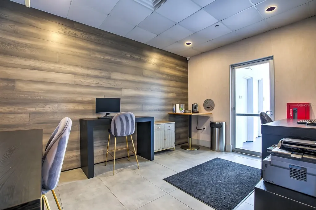 525 E Jackson Street Orlando FL 32801