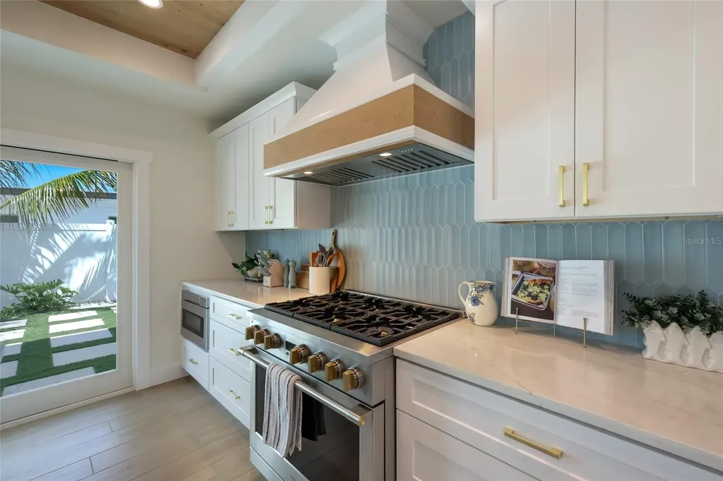 6401 Marina Drive Holmes Beach FL 34217
