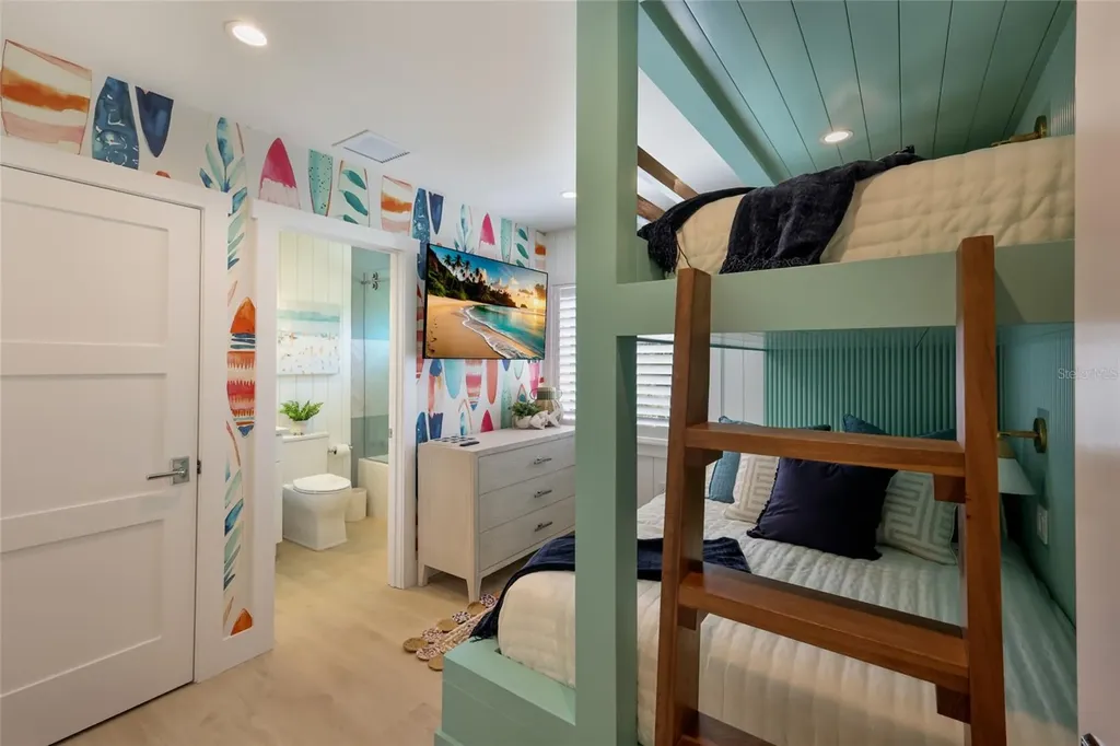 6401 Marina Drive Holmes Beach FL 34217