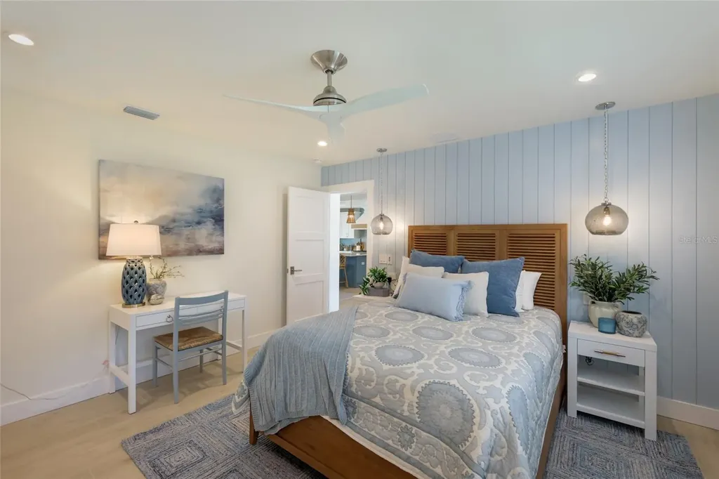 6401 Marina Drive Holmes Beach FL 34217