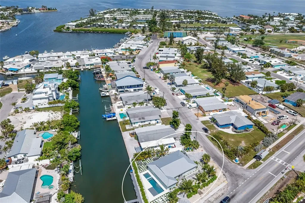 6401 Marina Drive Holmes Beach FL 34217